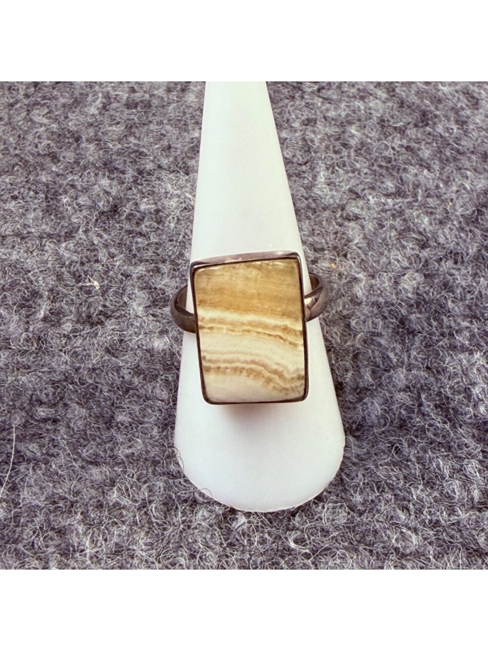 Vintage Sterling Silver Banded Honey Onyx Statement Ring - Rectangular Earth Ton